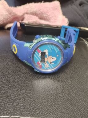 SEGA SONIC THE HEDGEHOG METALLIC LIGHT ROTATING DIAL BLUE WATCH NRMINT